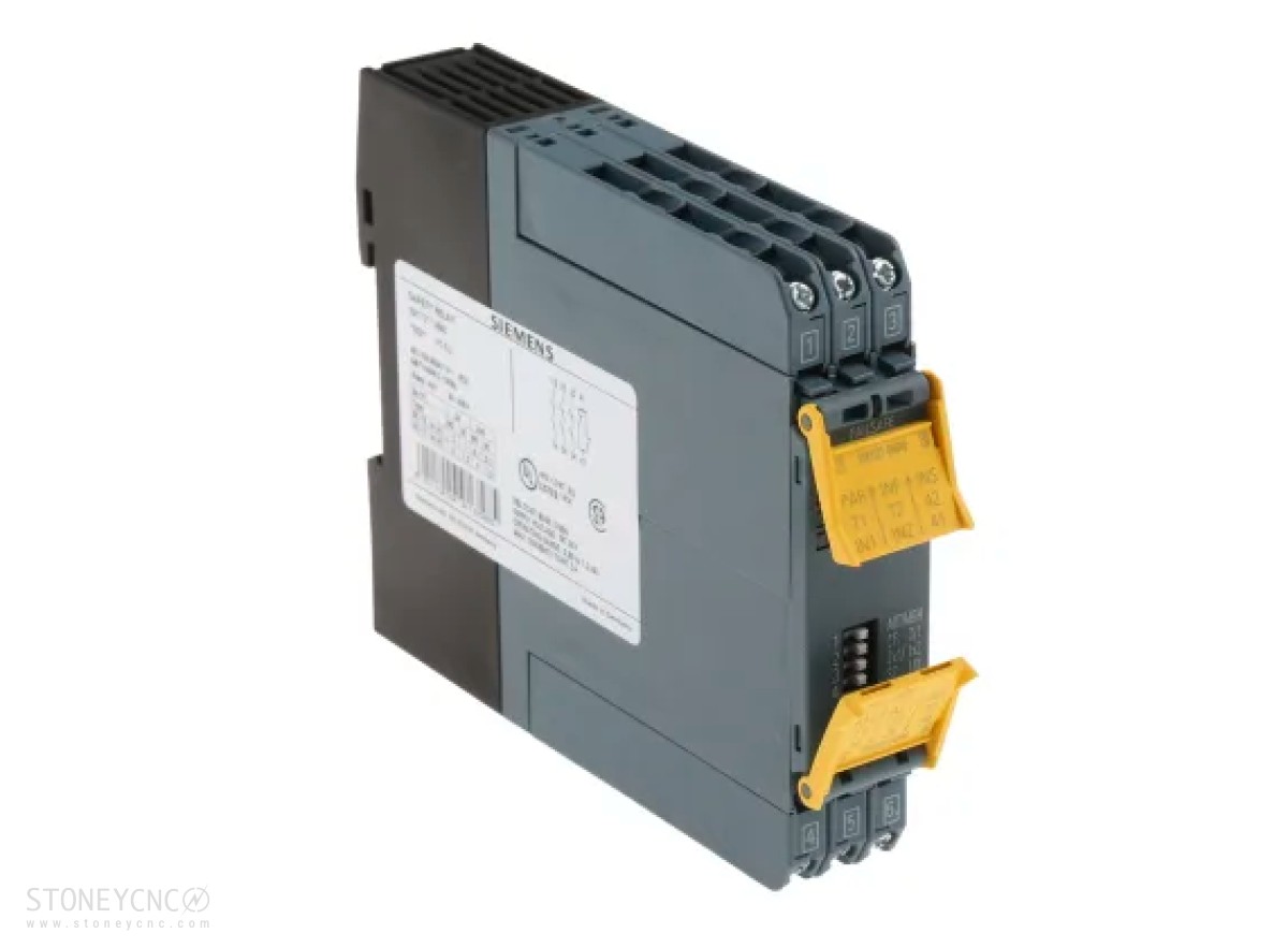 Siemens 3SK1 Safety Switch Safety Relay, 24V dc, Single Channel, 4 Safety Contacts